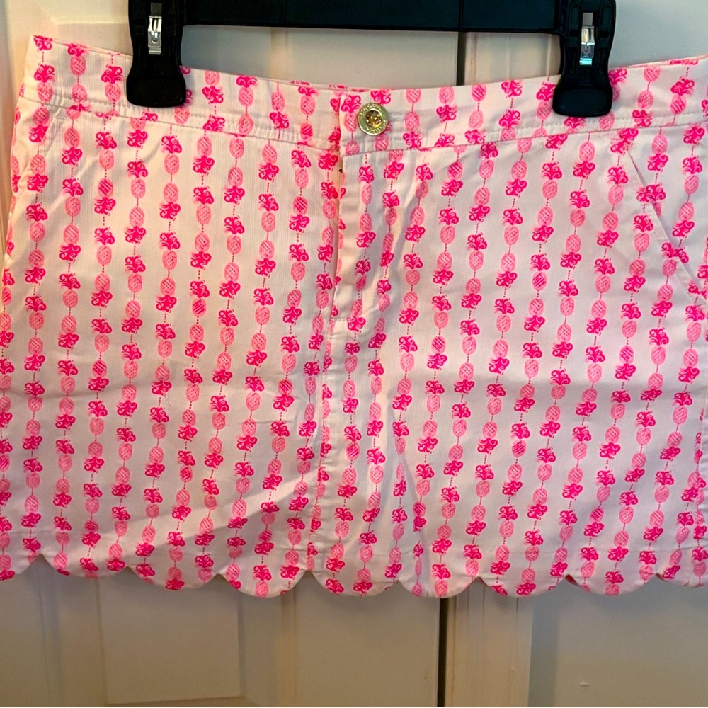 Lilly Pulitzer Scallop Skort pink pineapples sz 10